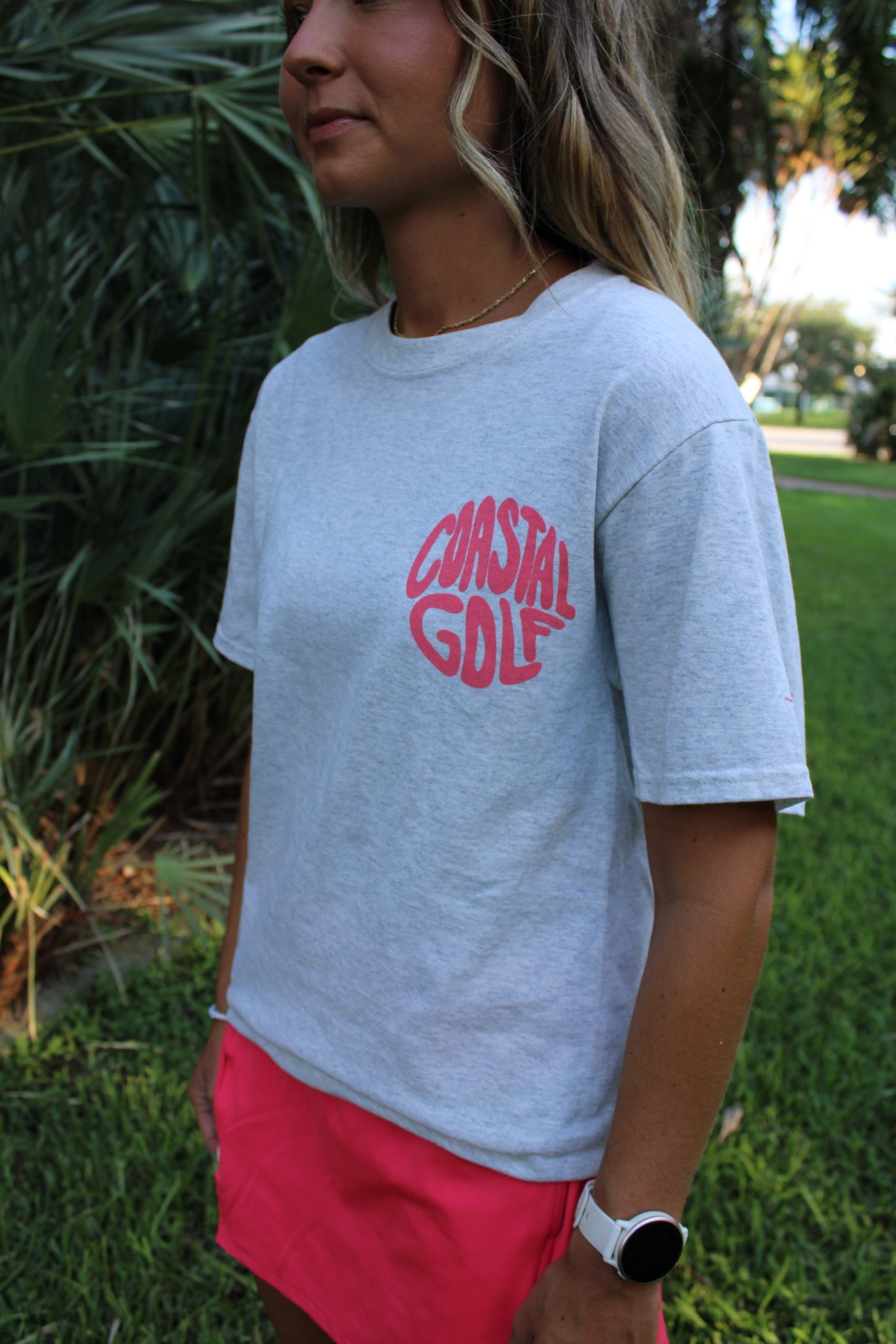 19th Hole Lounge Tee