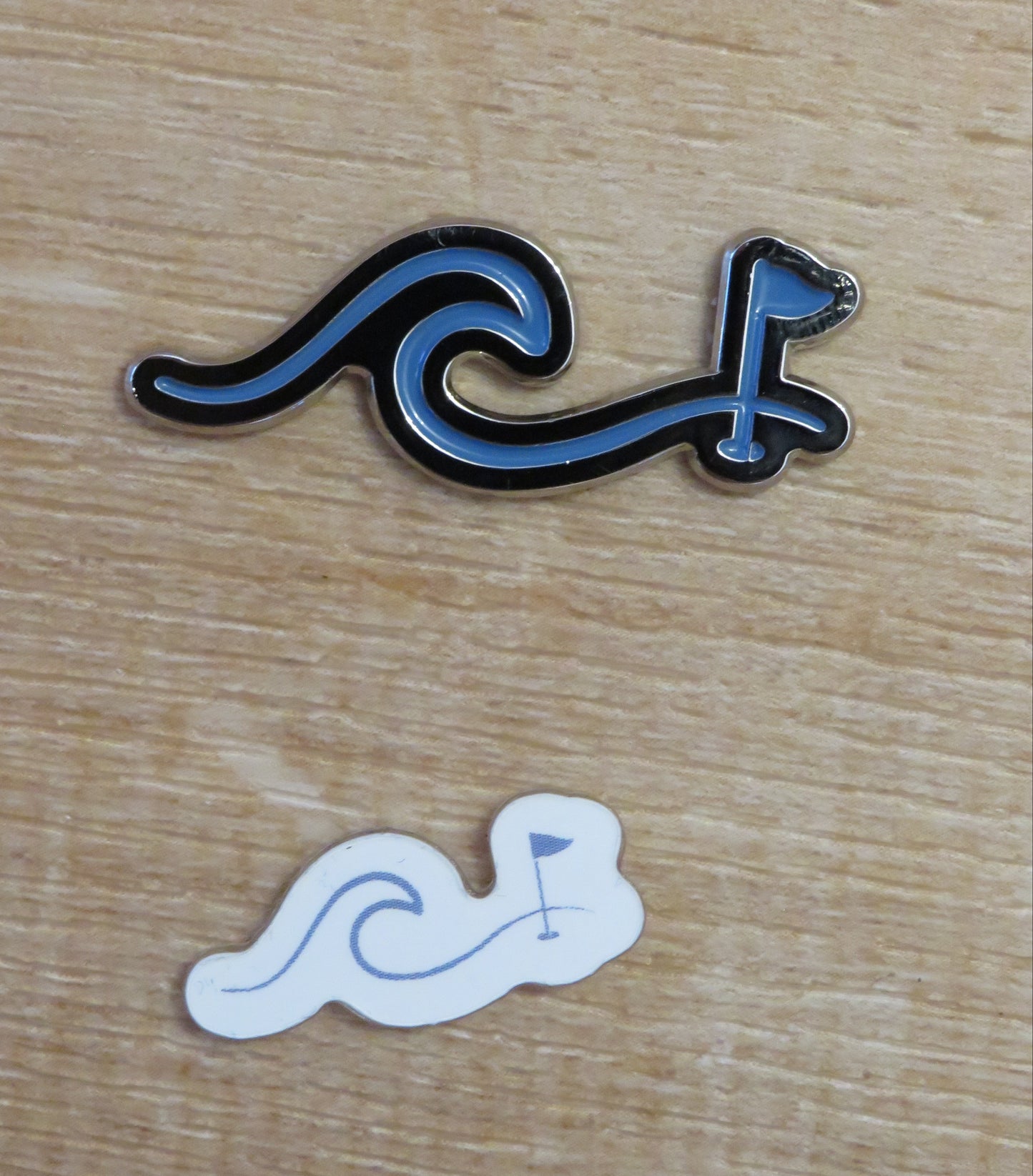 Wave logo ball markers - 2 Pack